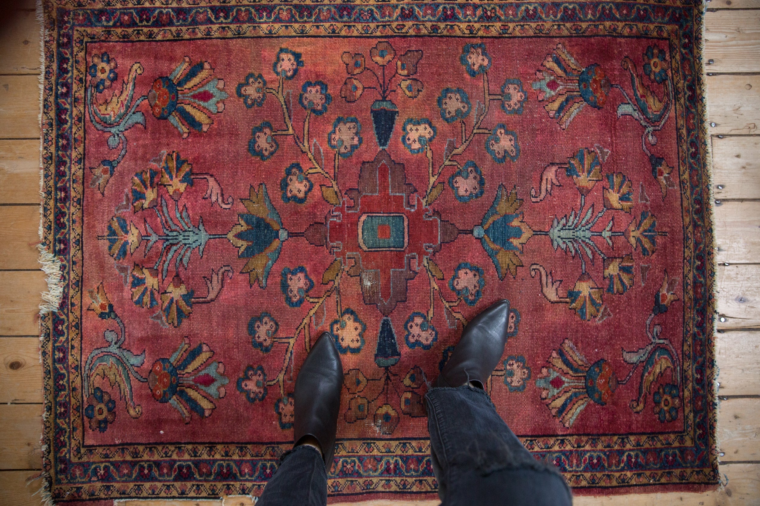 3.5x5 Vintage Lilihan Rug // ONH Item 10979 Image 1