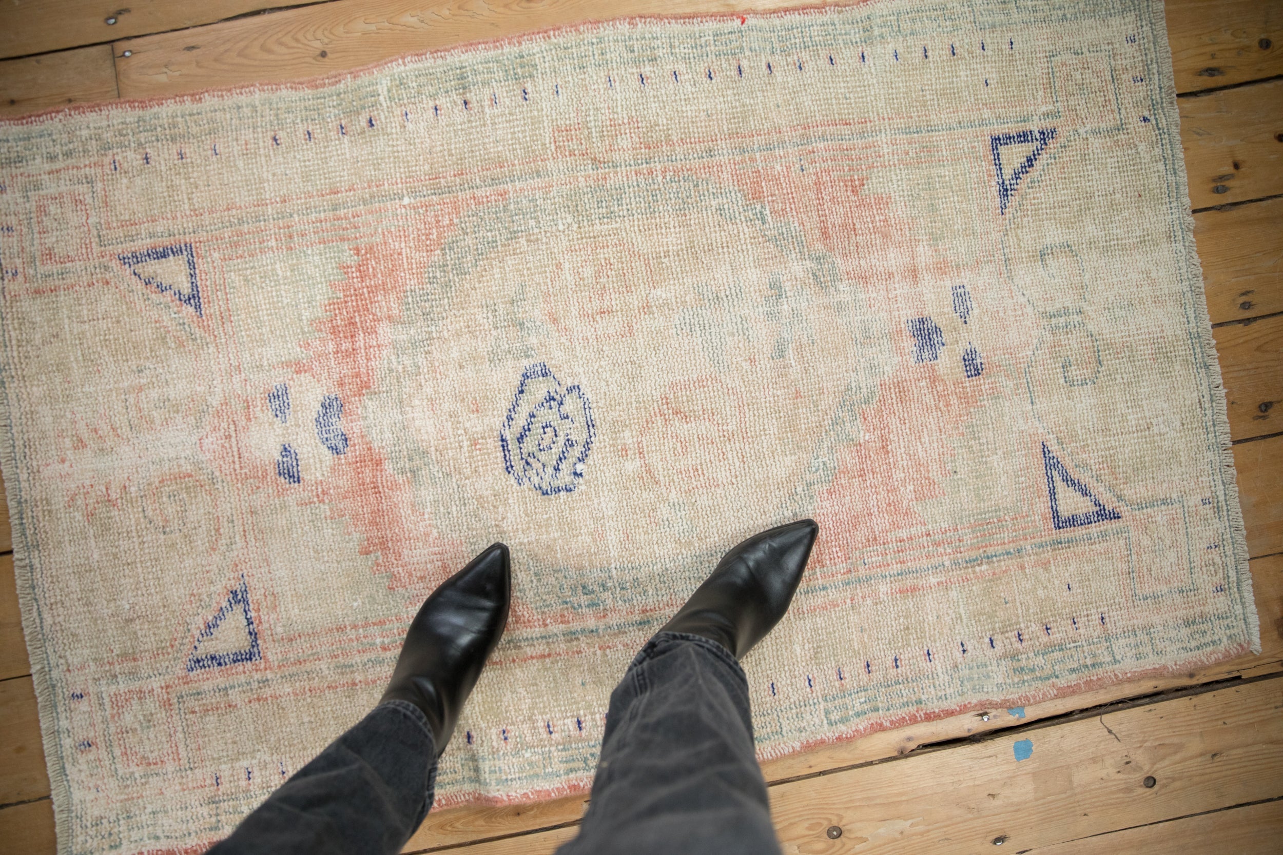 3x4.5 Vintage Distressed Oushak Rug // ONH Item 11000 Image 1