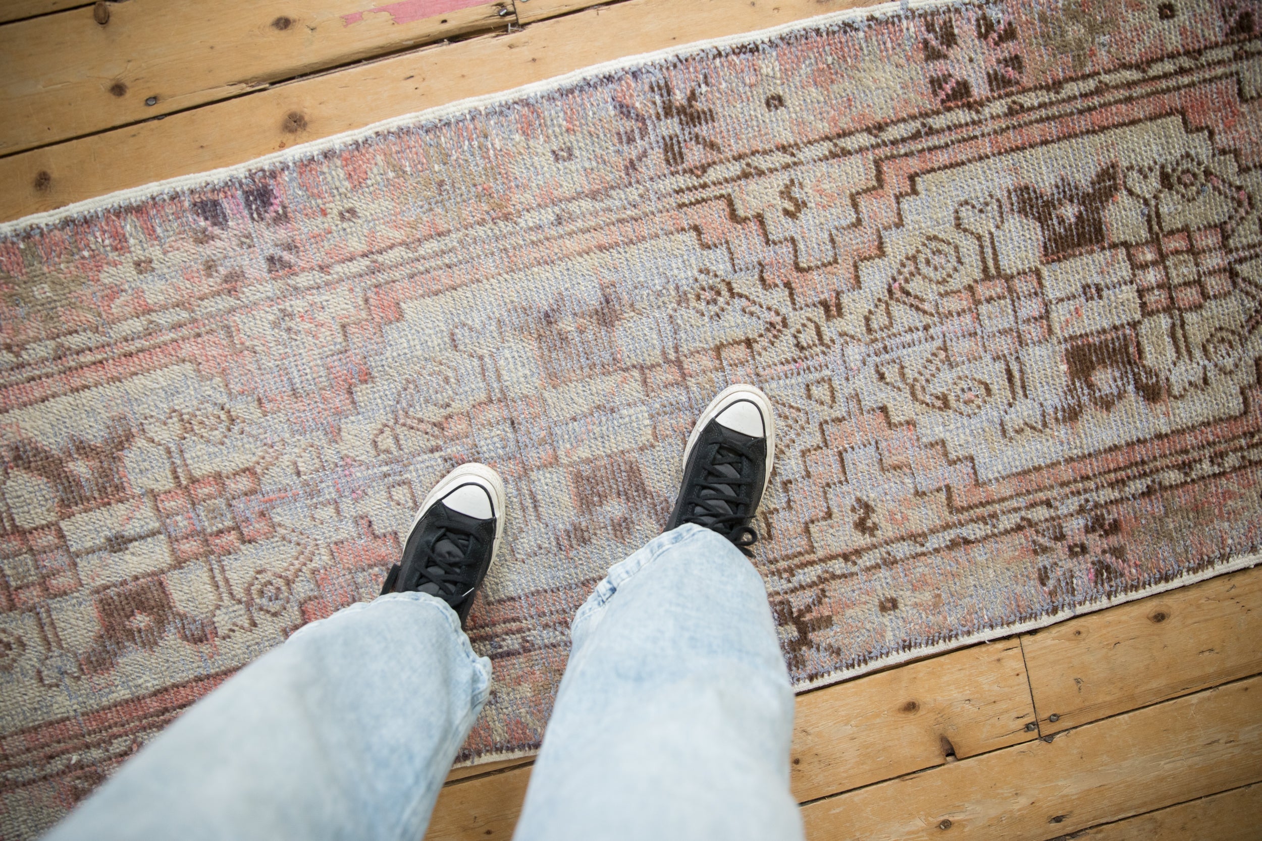 2.5x7.5 Vintage Distressed Oushak Rug Runner // ONH Item 11010 Image 1