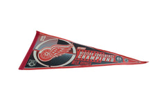 Detroit Red Wings Stanley cup Championships 2002 Felt Flag Pennant // ONH Item 11229 Image 1