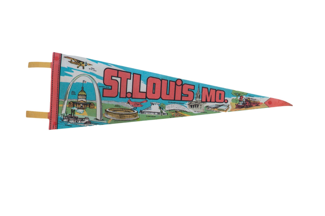 St. Louis Missouri Felt Flag Pennant // ONH Item 11286