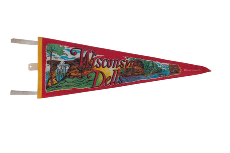 Wisconsin Dells Felt Flag Pennant // ONH Item 11306