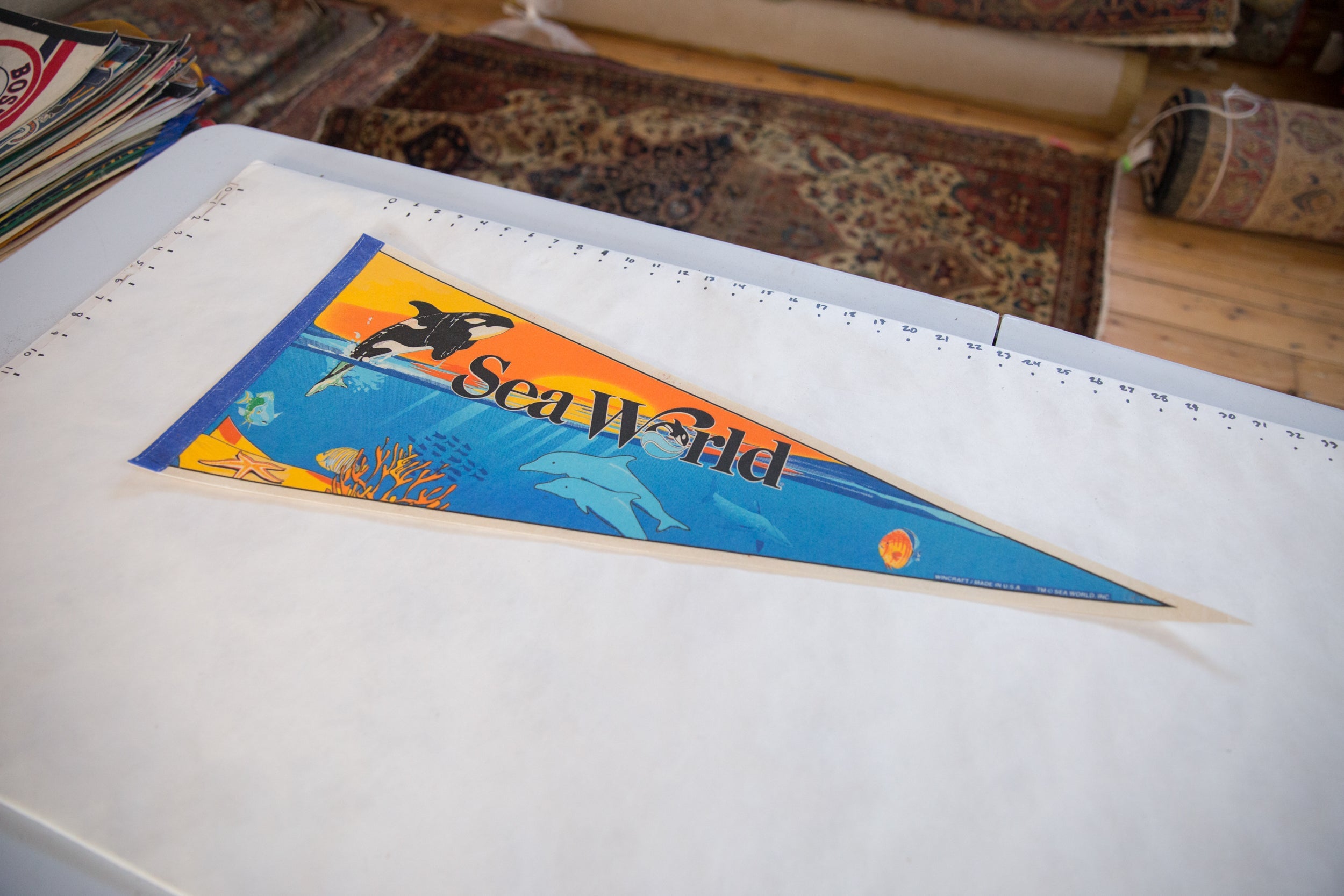 Sea World Felt Flag Pennant // ONH Item 11367 Image 1