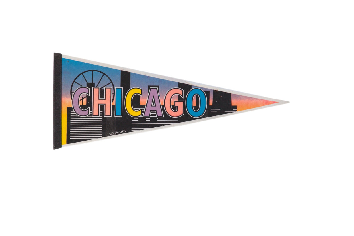 Chicago Felt Flag Pennant // ONH Item 11375