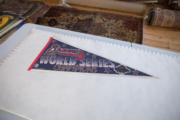 Atlanta Braves 1995 World Series Champions Felt Flag Pennant // ONH Item 11405 Image 1