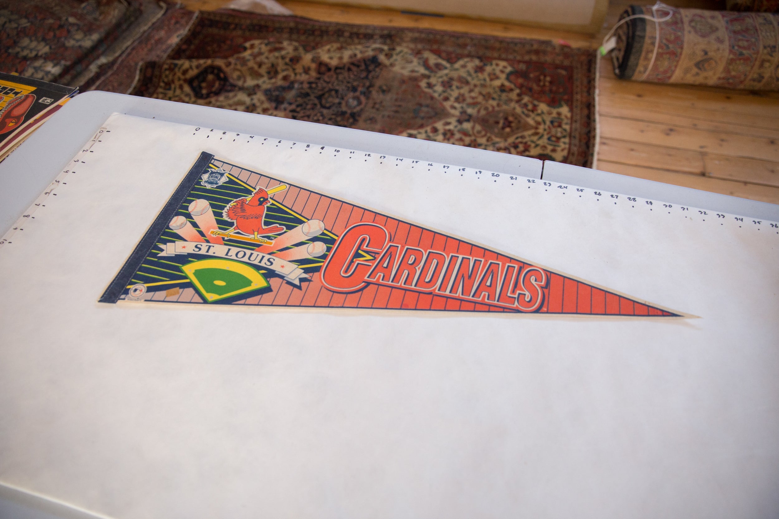 Saint Louis Cardinals Felt Flag Pennant // ONH Item 11453 Image 1