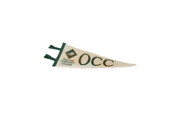 Oakland Community College Felt Flag Pennant // ONH Item 11540 Image 1