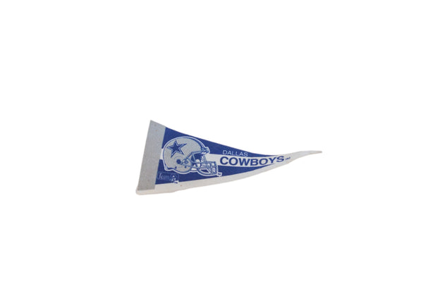 Dallas Cowboys Felt Flag Pennant // ONH Item 11546 Image 1