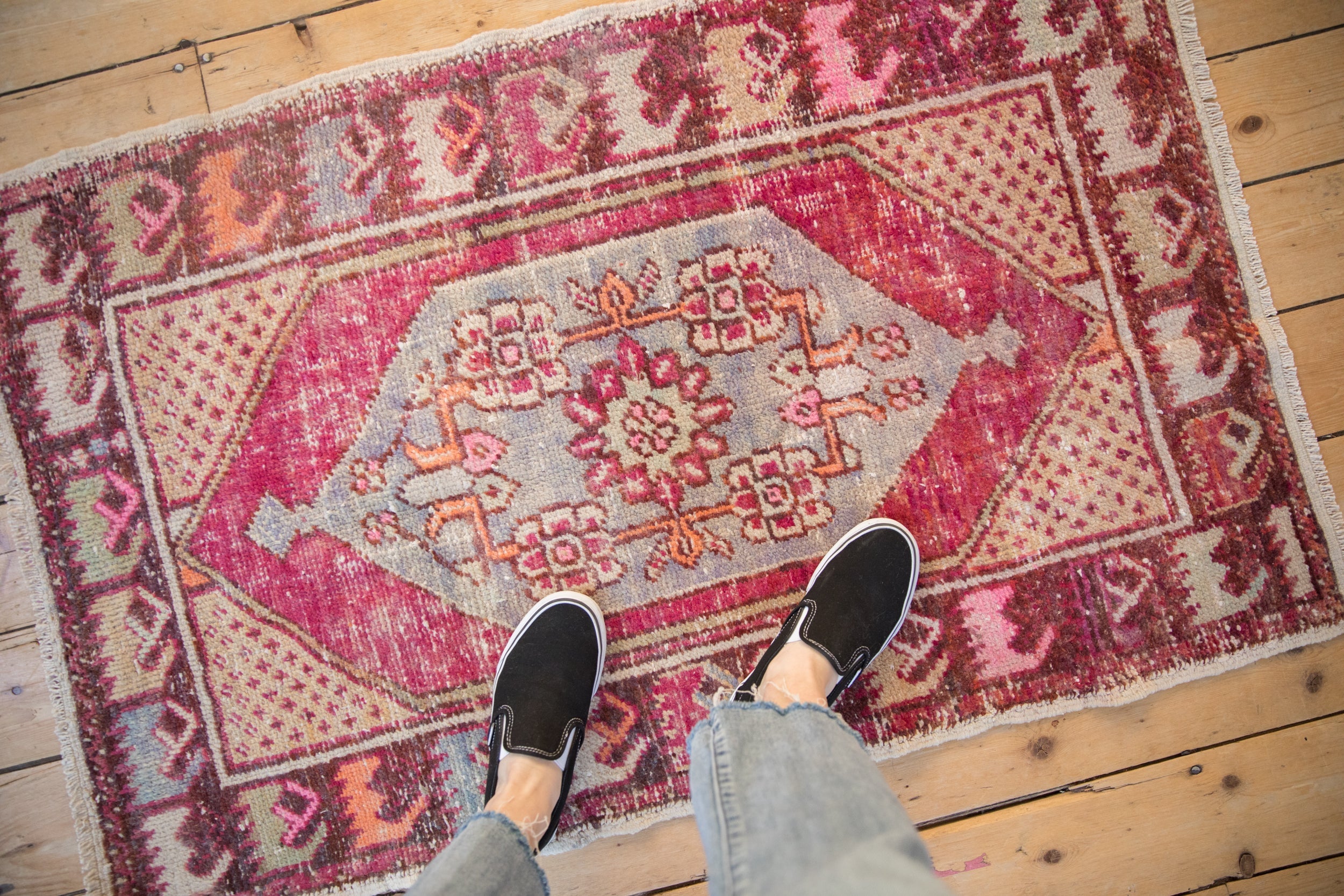 2.5x4.5 Vintage Distressed Oushak Rug // ONH Item 11592 Image 1