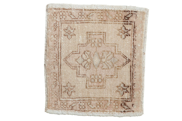 Vintage Distressed Oushak Square Rug Mat // ONH Item: 11658