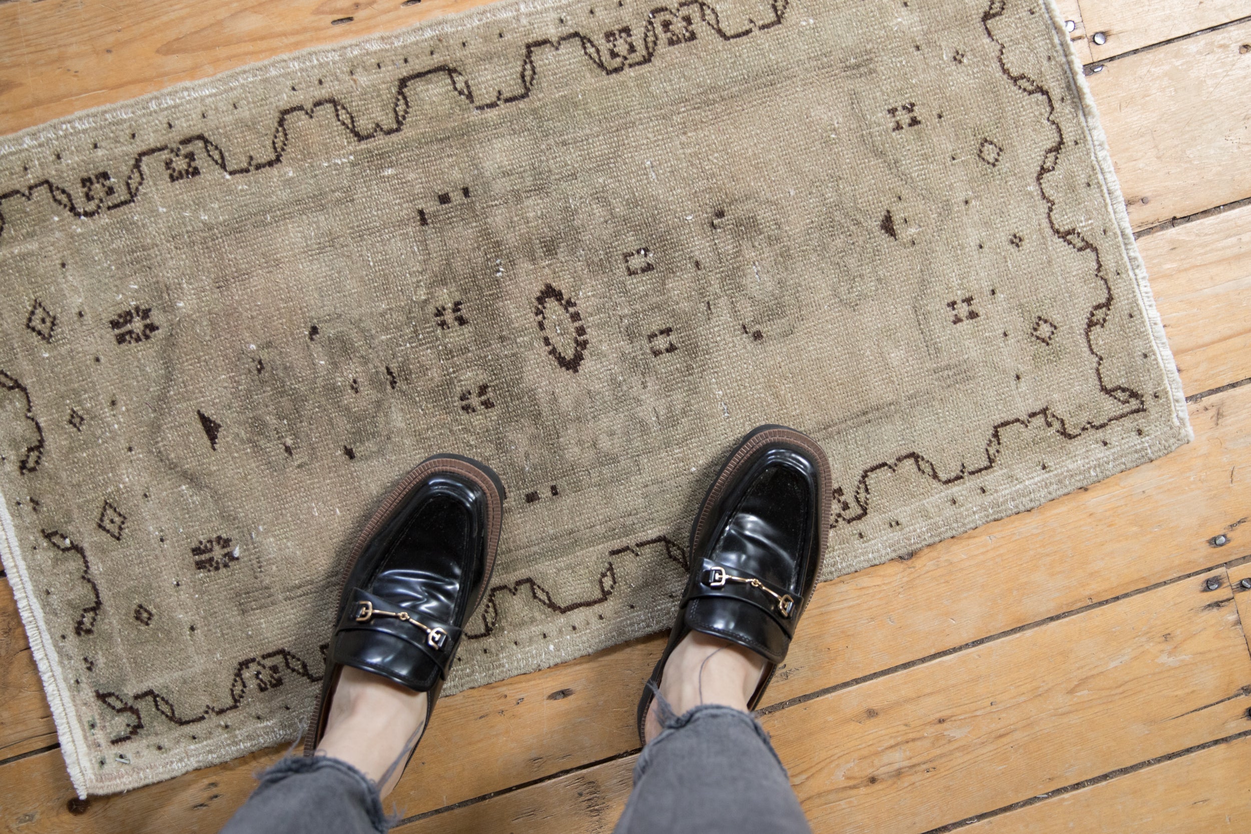 Vintage Distressed Oushak Rug Mat // ONH Item: 11670, Image 1