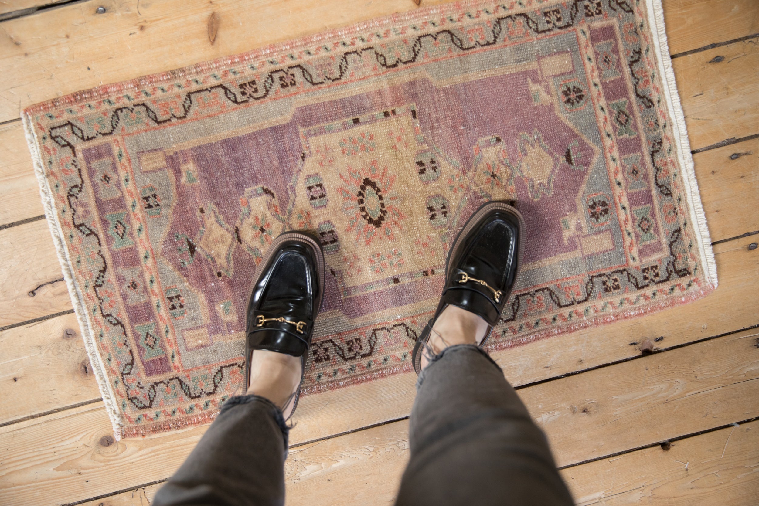 Vintage Distressed Oushak Rug Mat // ONH Item: 11671, Image 1