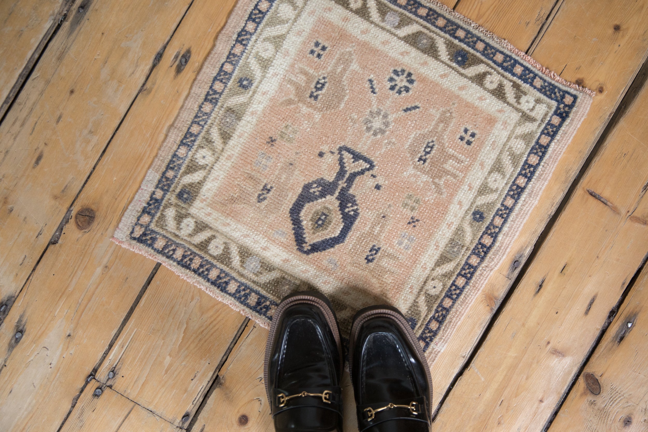 Vintage Distressed Oushak Square Rug Mat // ONH Item: 11676, Image 1