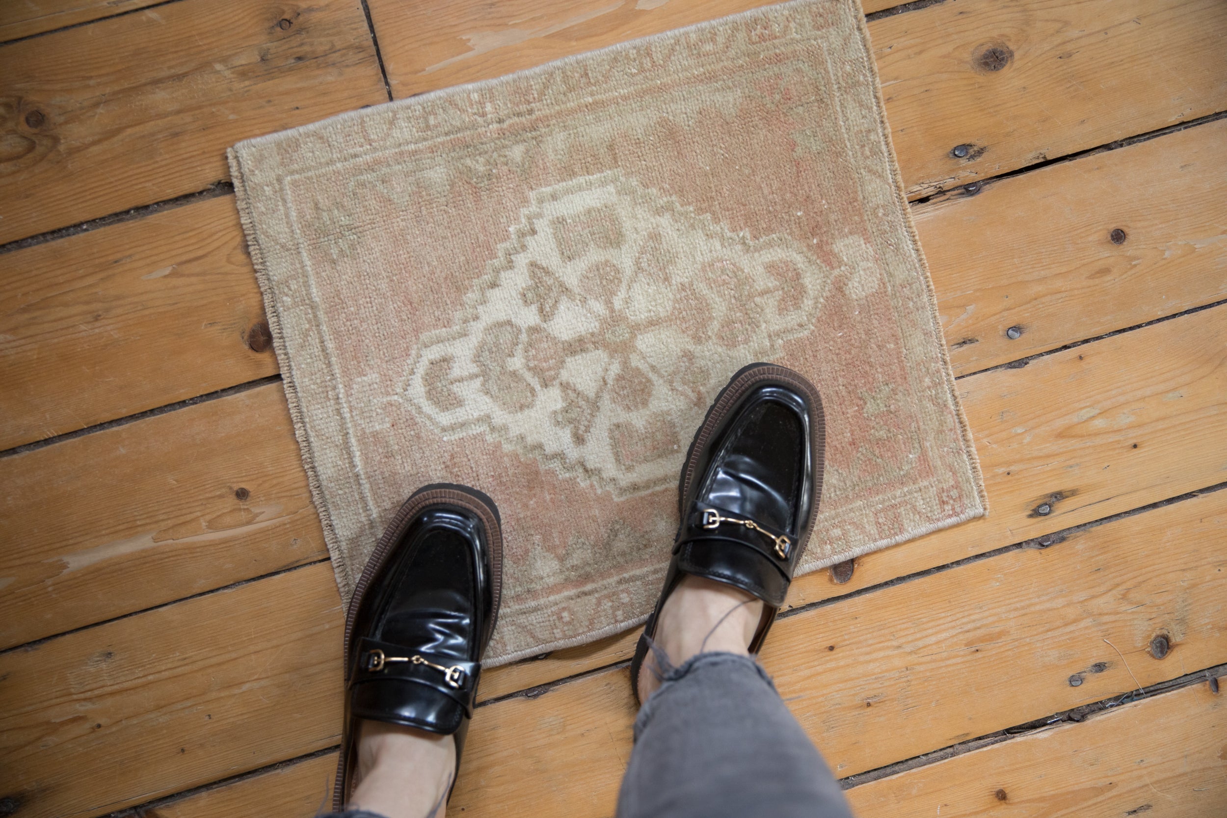 Vintage Distressed Oushak Square Rug Mat // ONH Item: 11678, Image 1