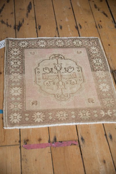 Vintage Distressed Oushak Square Rug Mat // ONH Item: 11682, Image 2