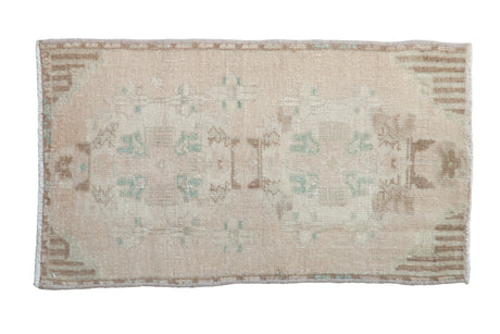 Vintage Distressed Oushak Rug Mat // ONH Item: 11689
