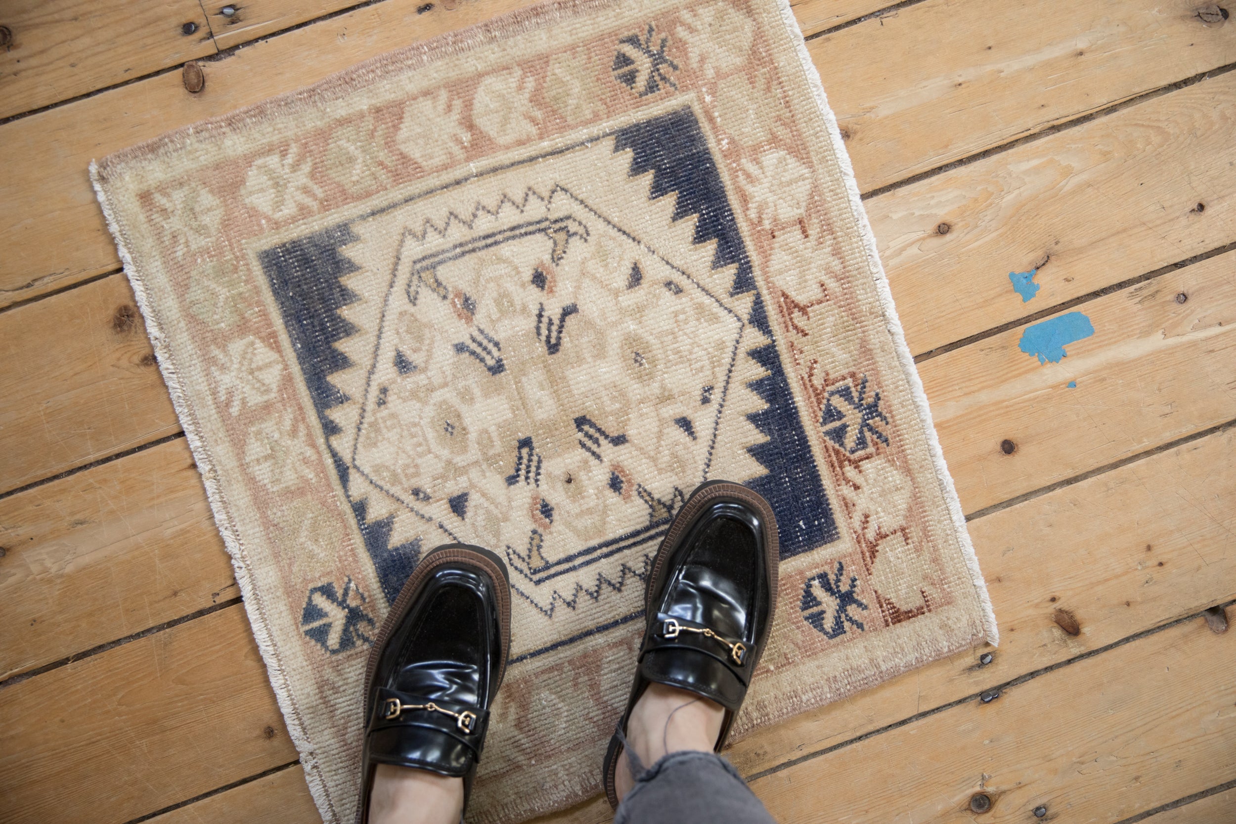 Vintage Distressed Oushak Square Rug Mat // ONH Item: 11690, Image 1