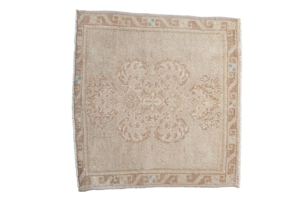 Vintage Distressed Oushak Square Rug Mat // ONH Item: 11699