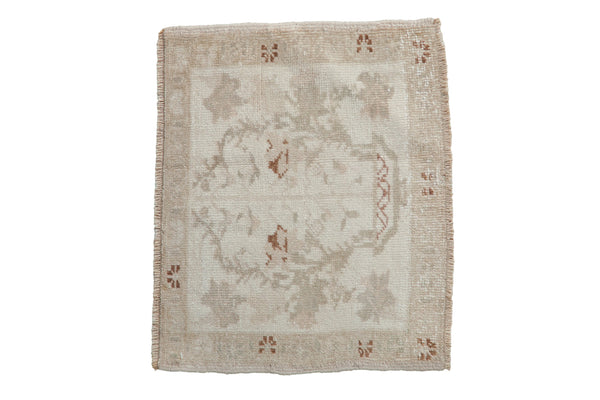 Vintage Distressed Oushak Square Rug Mat // ONH Item: 11702