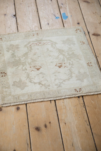 Vintage Distressed Oushak Square Rug Mat // ONH Item: 11702, Image 4