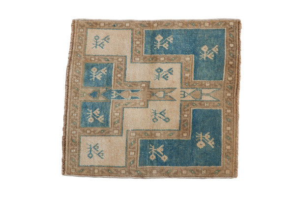 Vintage Distressed Oushak Square Rug Mat // ONH Item: 11716