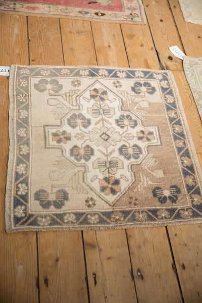 Vintage Distressed Oushak Square Rug Mat // ONH Item: 11719, Image 2