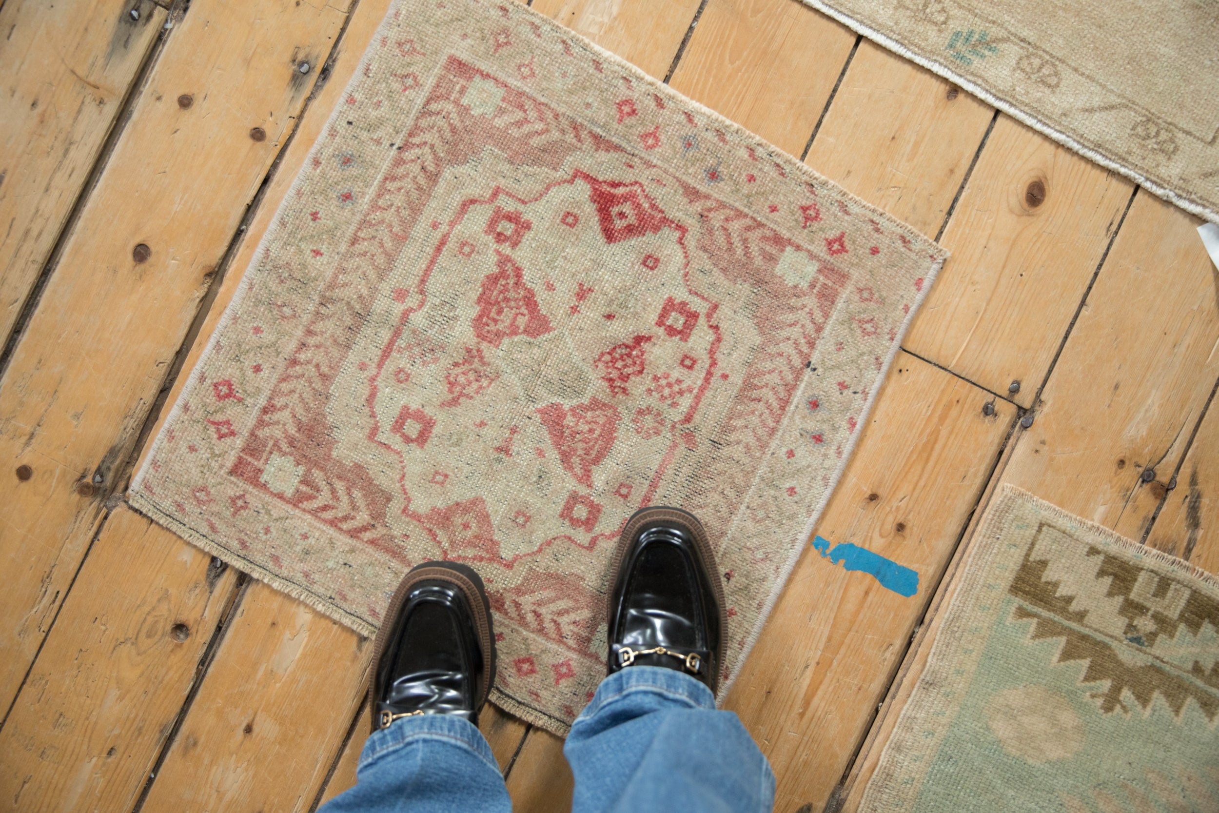 Vintage Distressed Oushak Square Rug Mat // ONH Item: 11727, Image 1