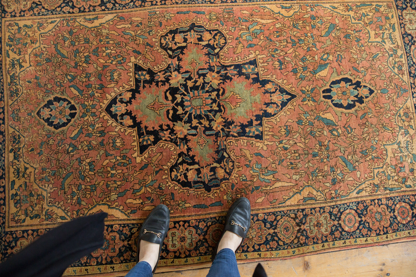 4x7 Antique Farahan Sarouk Persian Rug // ONH Item 1173 Image 1