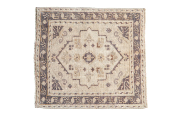 Vintage Distressed Oushak Square Rug Mat // ONH Item: 11734