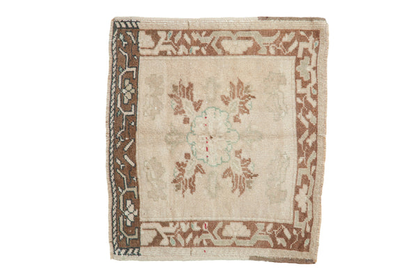 Vintage Distressed Oushak Square Rug Mat // ONH Item: 11735