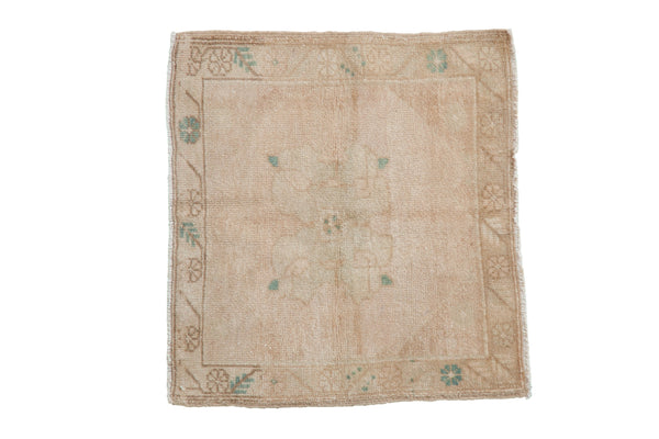 Vintage Distressed Oushak Square Rug Mat // ONH Item: 11737