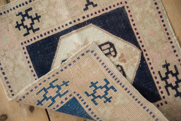 Vintage Distressed Oushak Square Rug Mat // ONH Item: 11738, Image 5