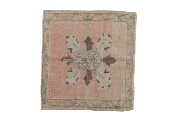 Vintage Distressed Oushak Square Rug Mat // ONH Item: 11739