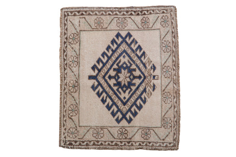 Vintage Distressed Oushak Square Rug Mat // ONH Item: 11746