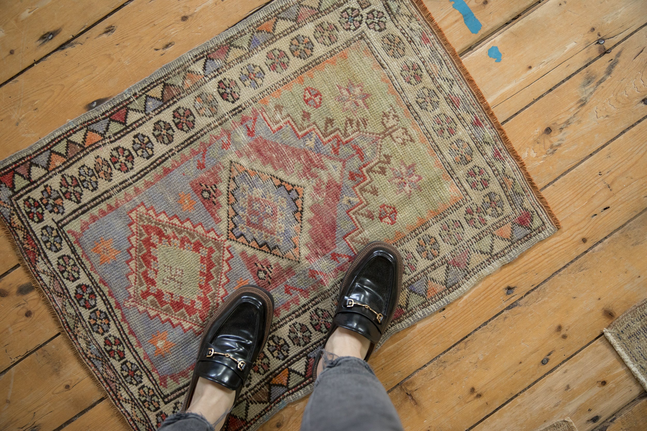 Vintage Distressed Oushak Rug Mat // ONH Item: 11753, Image 1