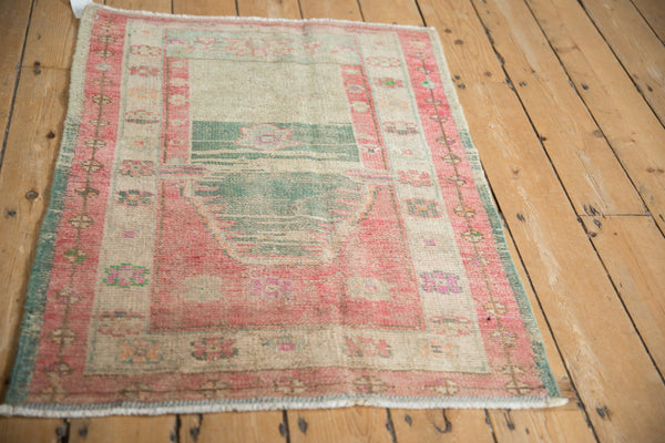 Vintage Distressed Oushak Rug // ONH Item: 11775, Image 3