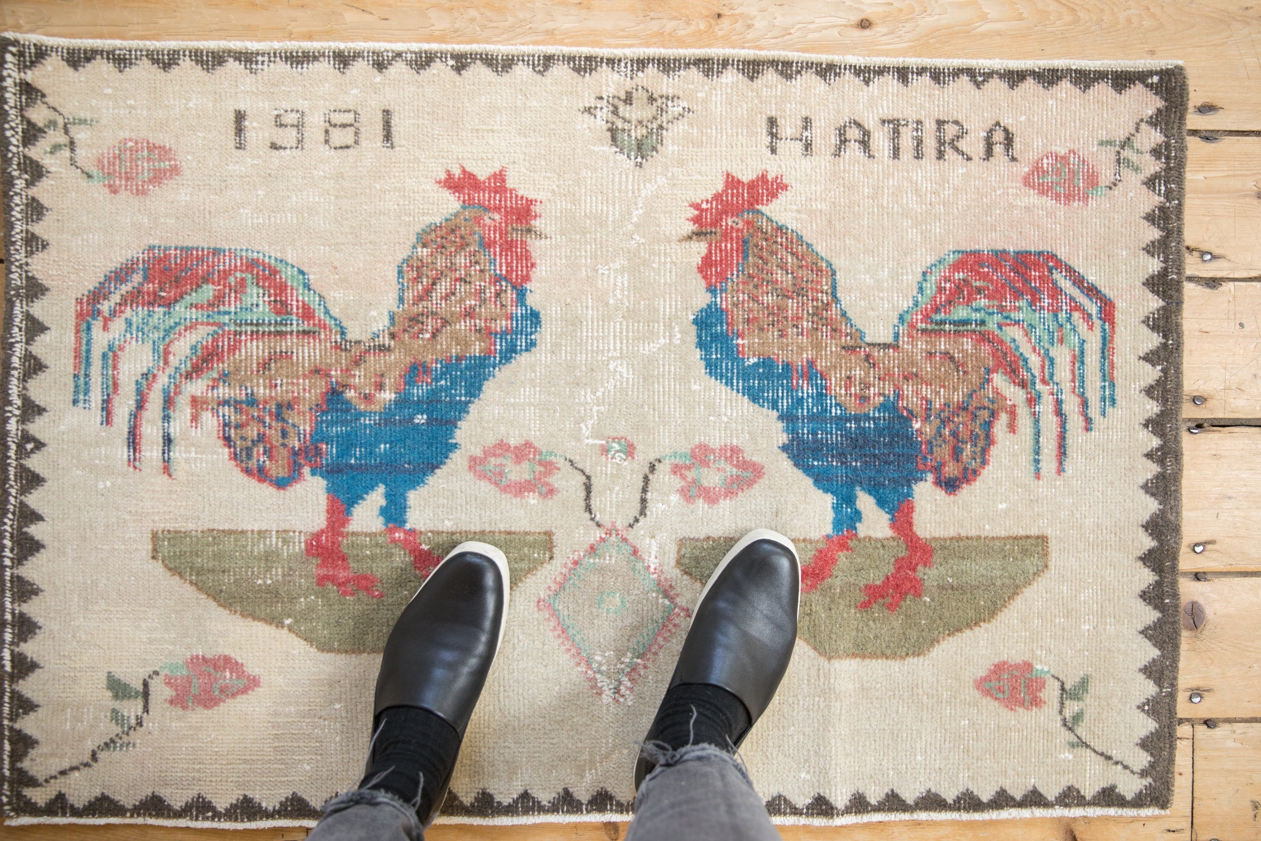 Vintage Distressed Sparta Rug // ONH Item: 11790, Image 1