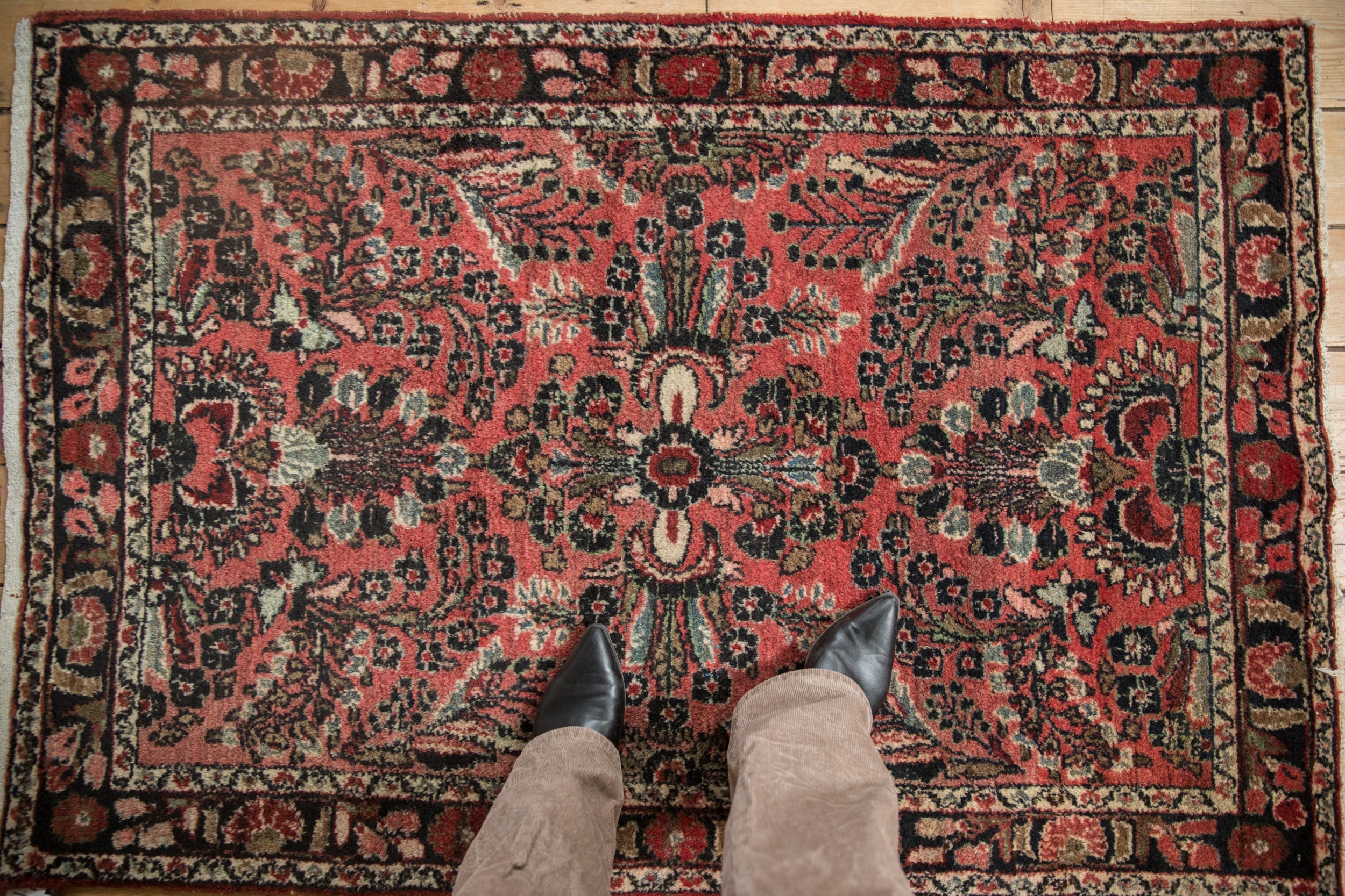 3.5x5 Vintage Dargezine Rug // ONH Item 11822 Image 1