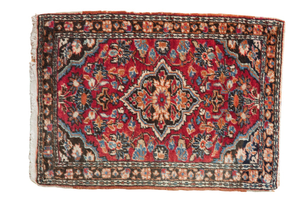 2x2.5 Vintage Lilihan Square Rug Mat // ONH Item 11825