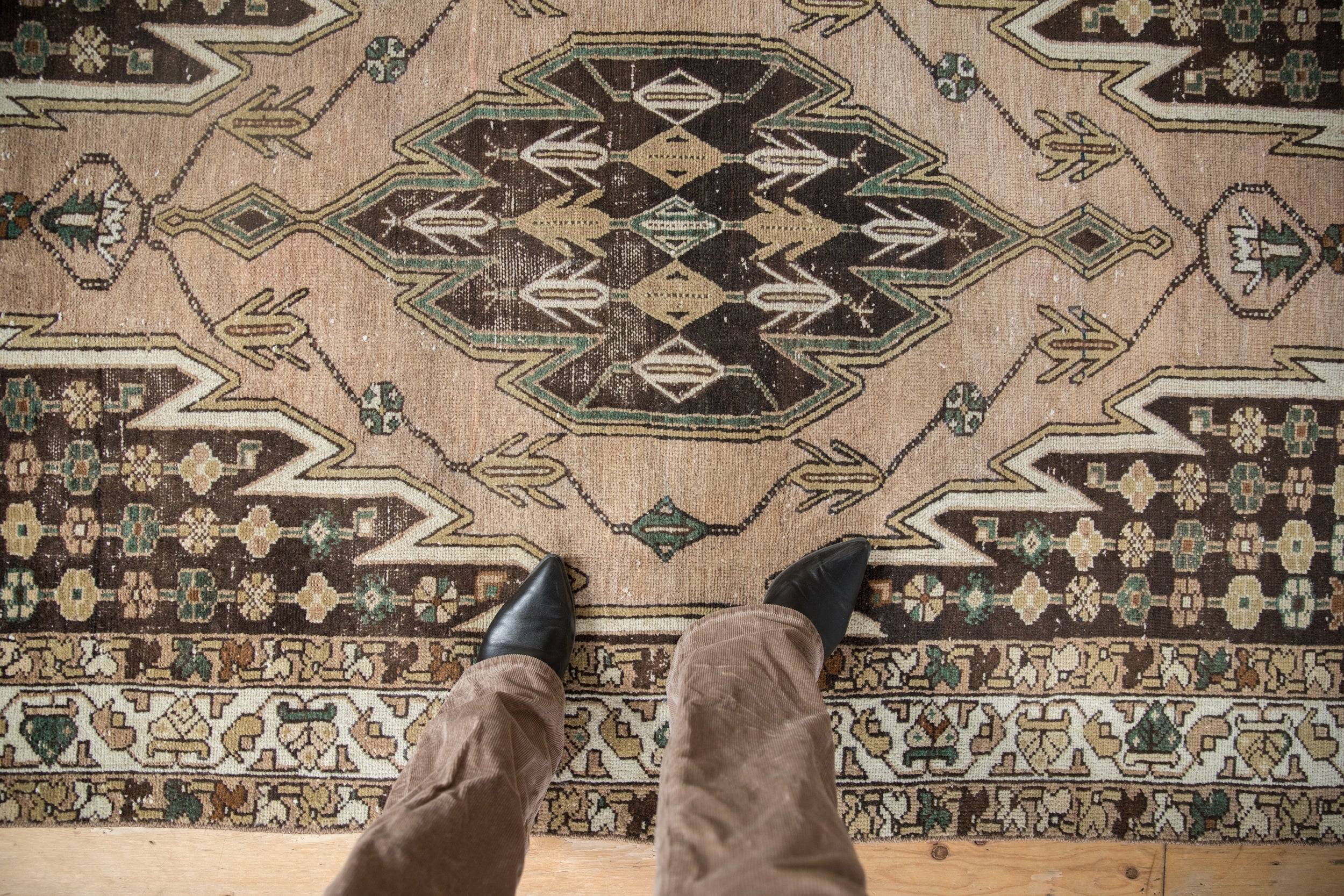 4.5x6 Vintage Mazlaghan Rug // ONH Item 11845 Image 1