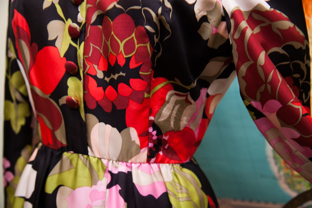 Vintage 1960s Saks Fifth Avenue Floral Dress // Size 4 - 6 // ONH Item 1664 Image 1