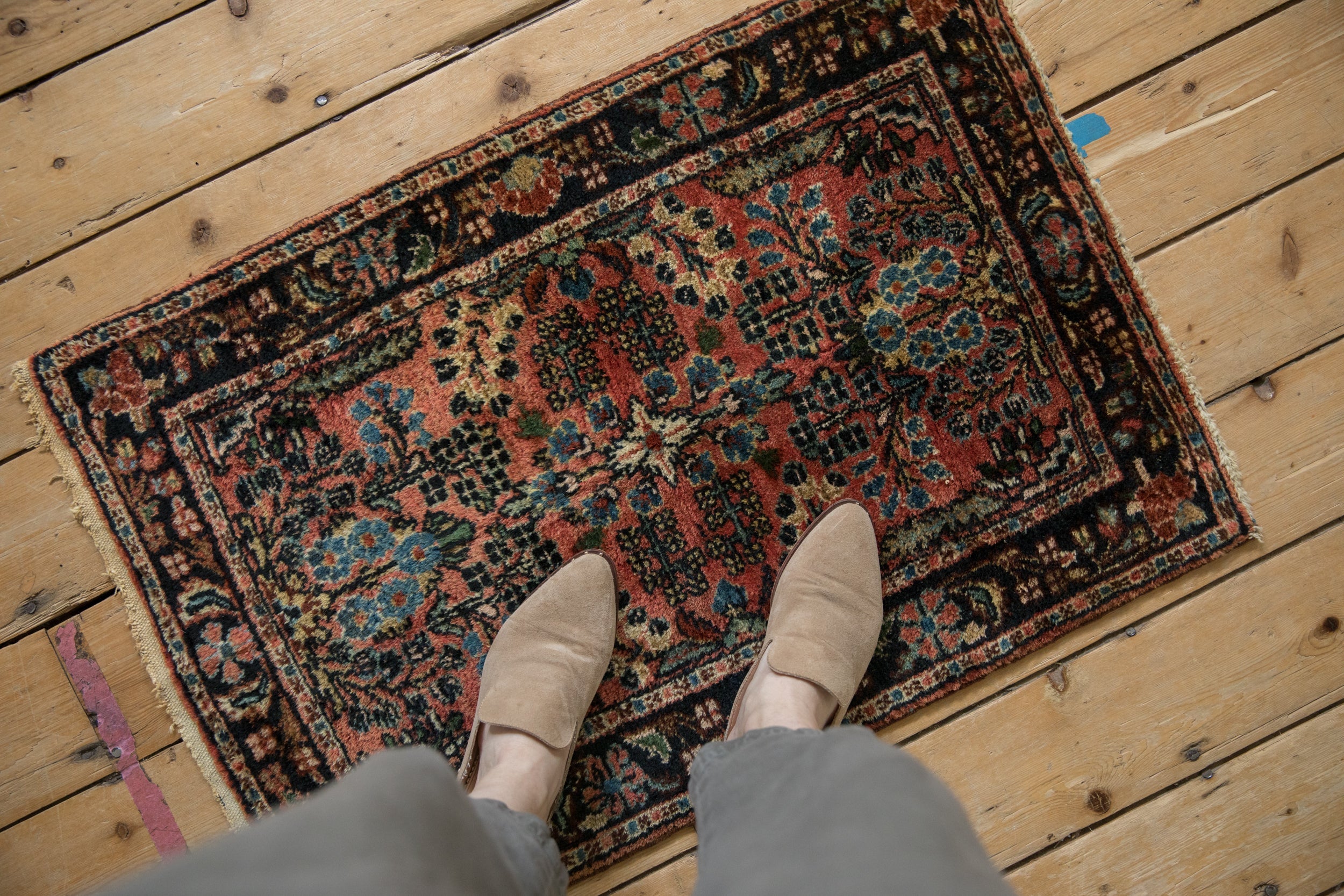 Vintage Lilihan Rug Mat // ONH Item: 12014, Image 1