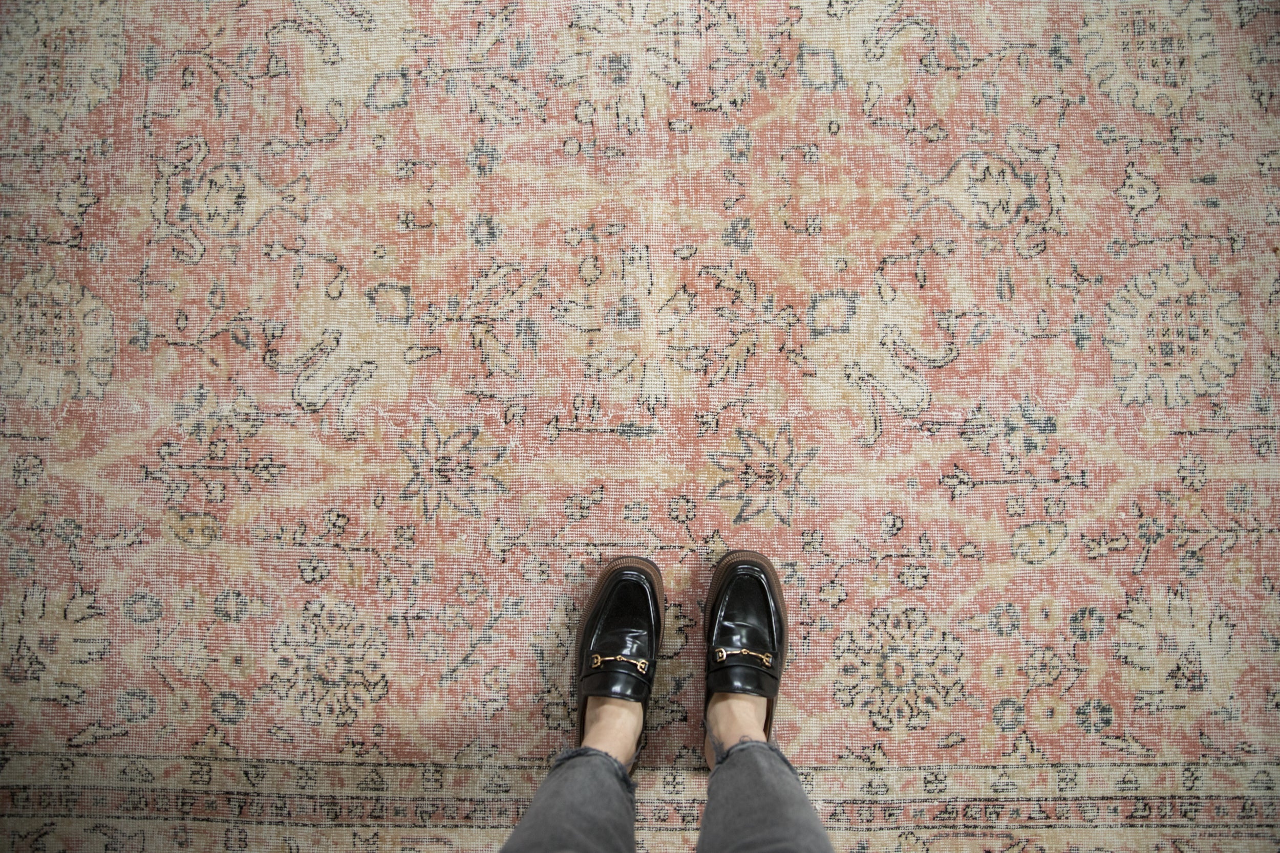 Vintage Distressed Sparta Carpet // ONH Item: 12088, Image 1