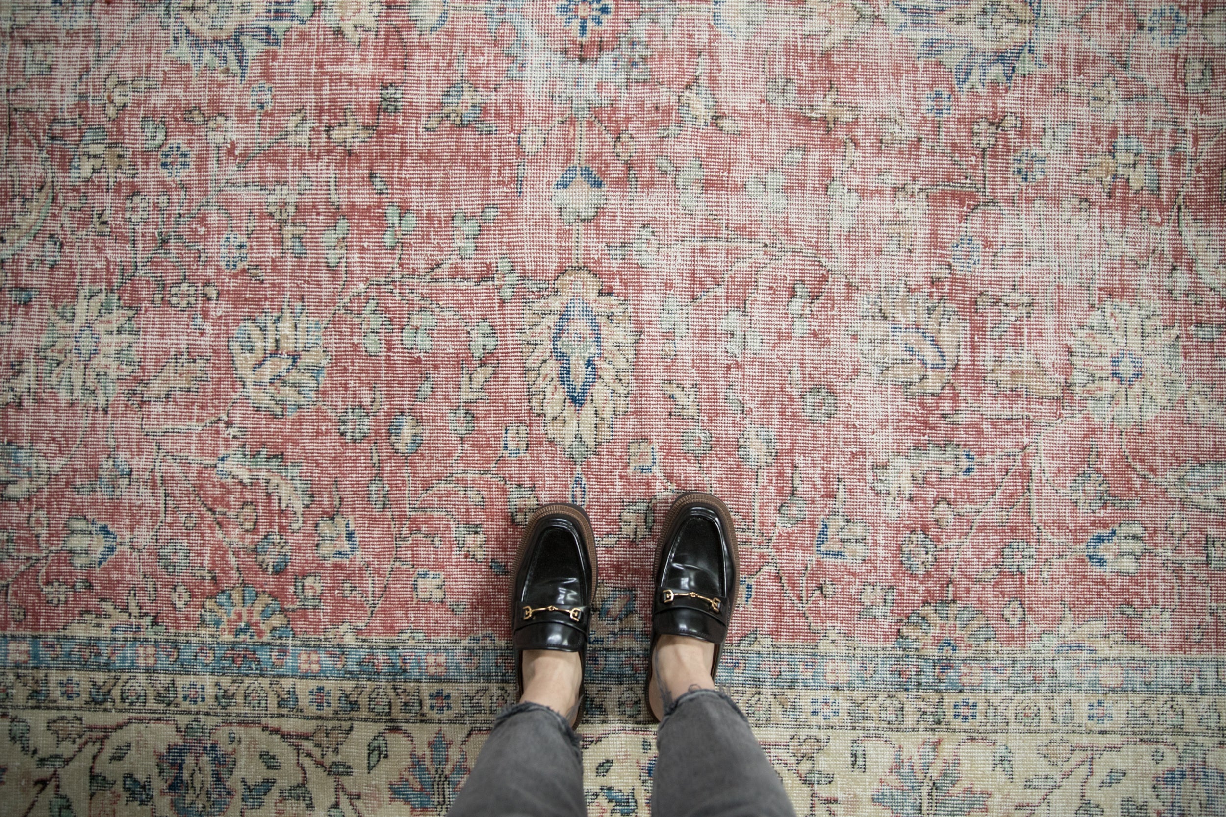 Vintage Distressed Sparta Carpet // ONH Item: 12092, Image 1