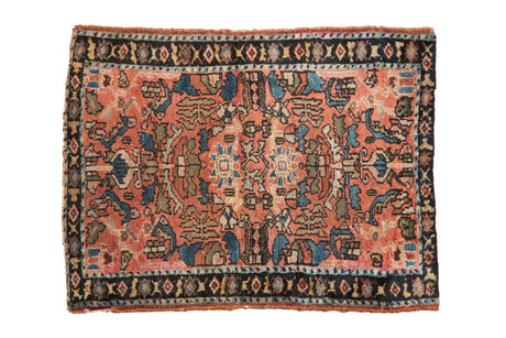 2x2.5 Antique Lilihan Square Rug Mat