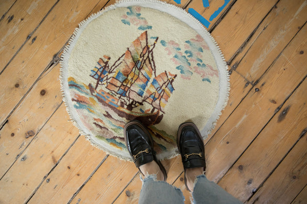 Vintage Art Deco Round Rug Mat // ONH Item: 12194, Image 1