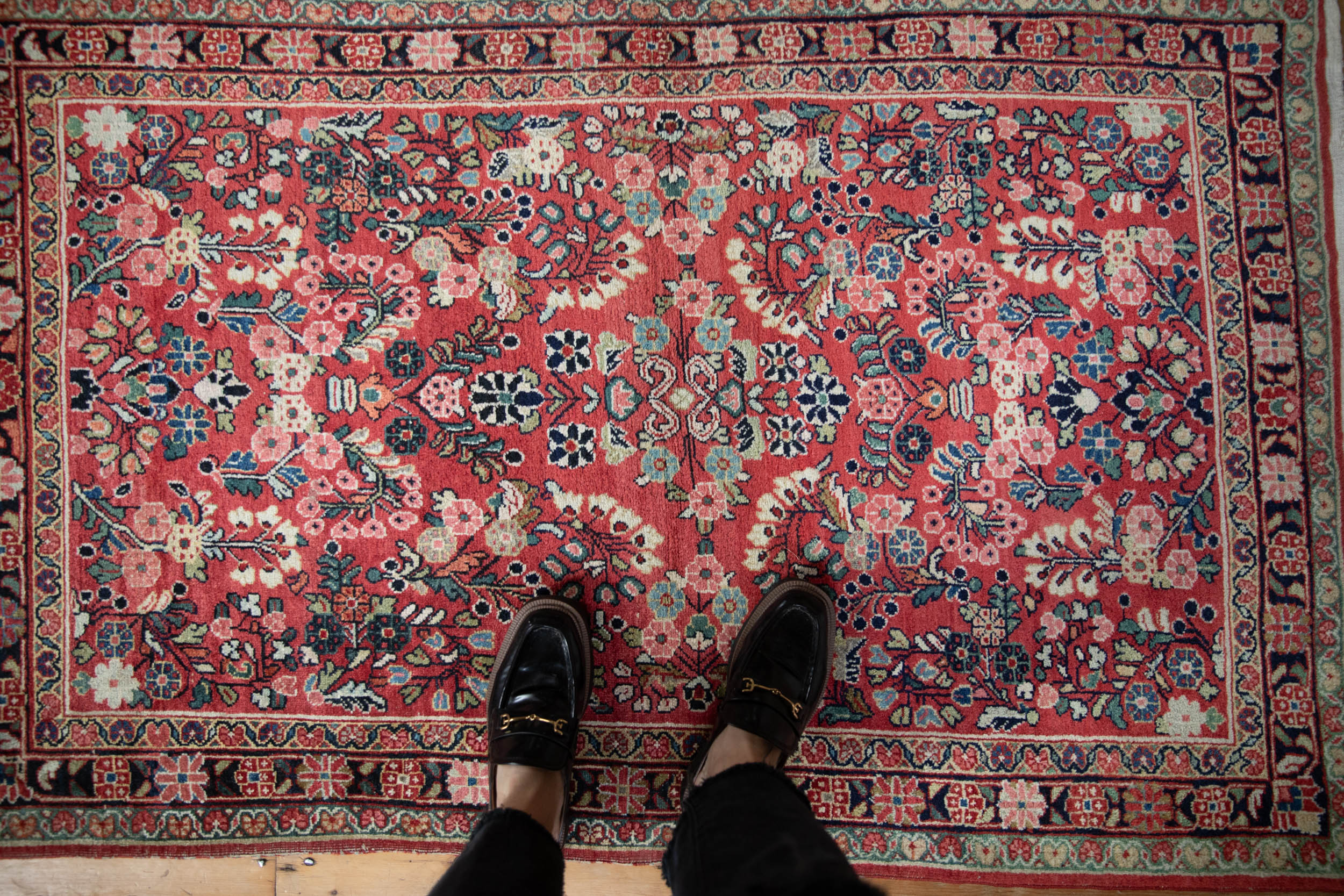 Vintage Sarouk Rug // ONH Item: 12251, Image 1