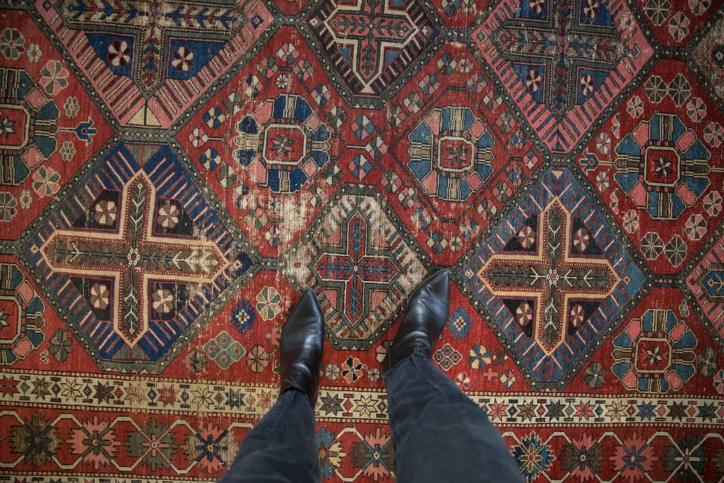Vintage Fine Bakhtiari Carpet // ONH Item: 12279, Image 1