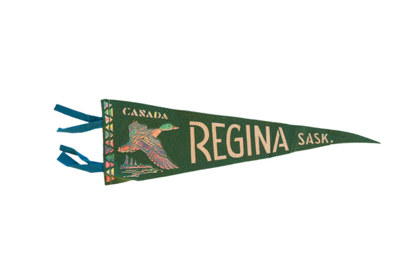 Vintage Regina Saskatchewan Canada Felt Flag Pennant // ONH Item: 12376