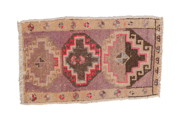 Vintage Distressed Kars Rug Mat // ONH Item: 12459